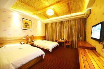 Mount Emei Lotus Hotel Pao-kuo-ssu Екстериор снимка