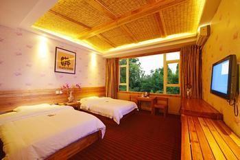 Mount Emei Lotus Hotel Pao-kuo-ssu Екстериор снимка